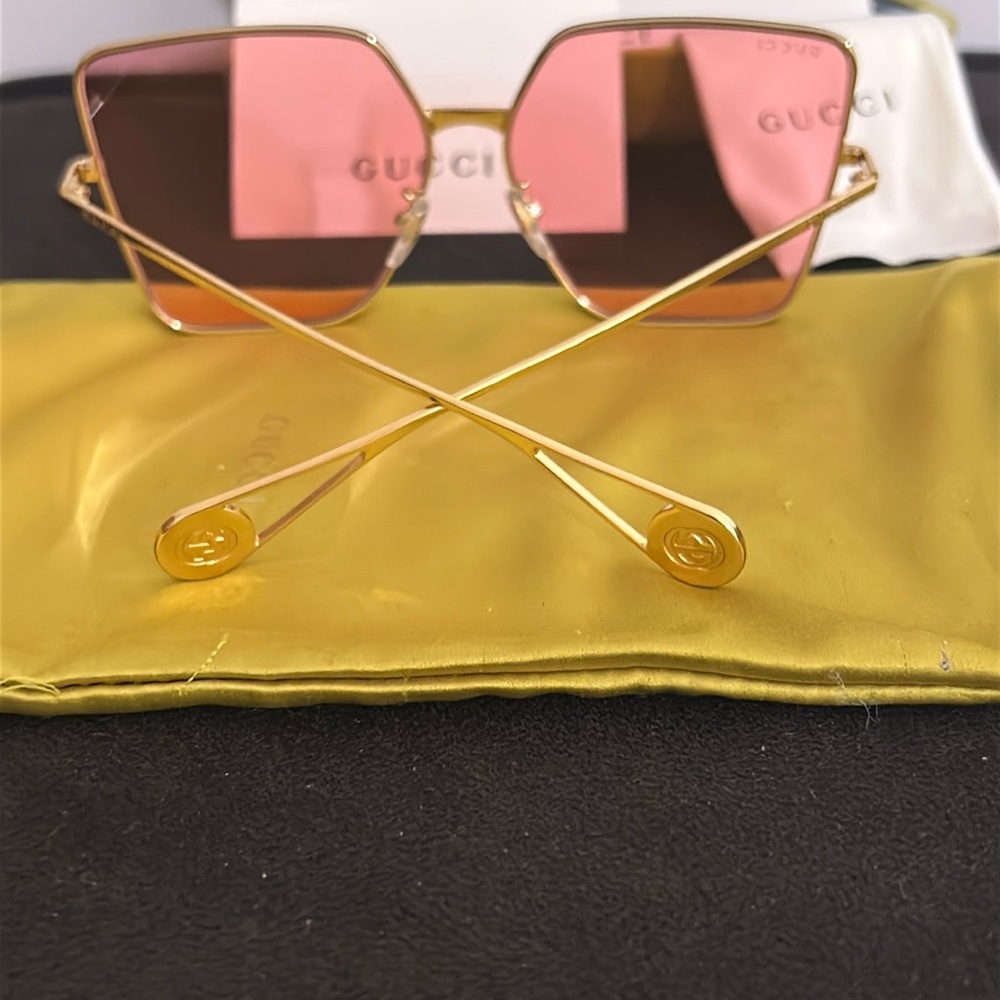 AUTHENTIC GUCCI Pink Geometric square/rectangle Sunglasses - Picture 4 of 15